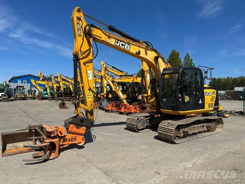 JCB JS 130 LC حفارات زحافة
