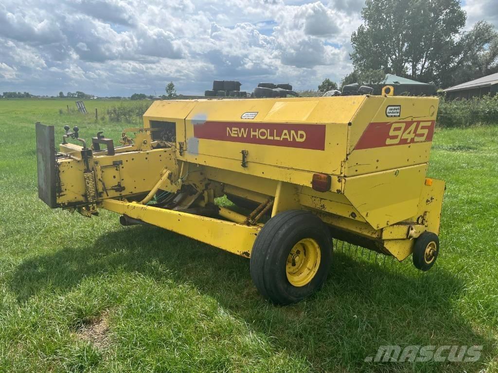 New Holland 945 محزمات مربعة
