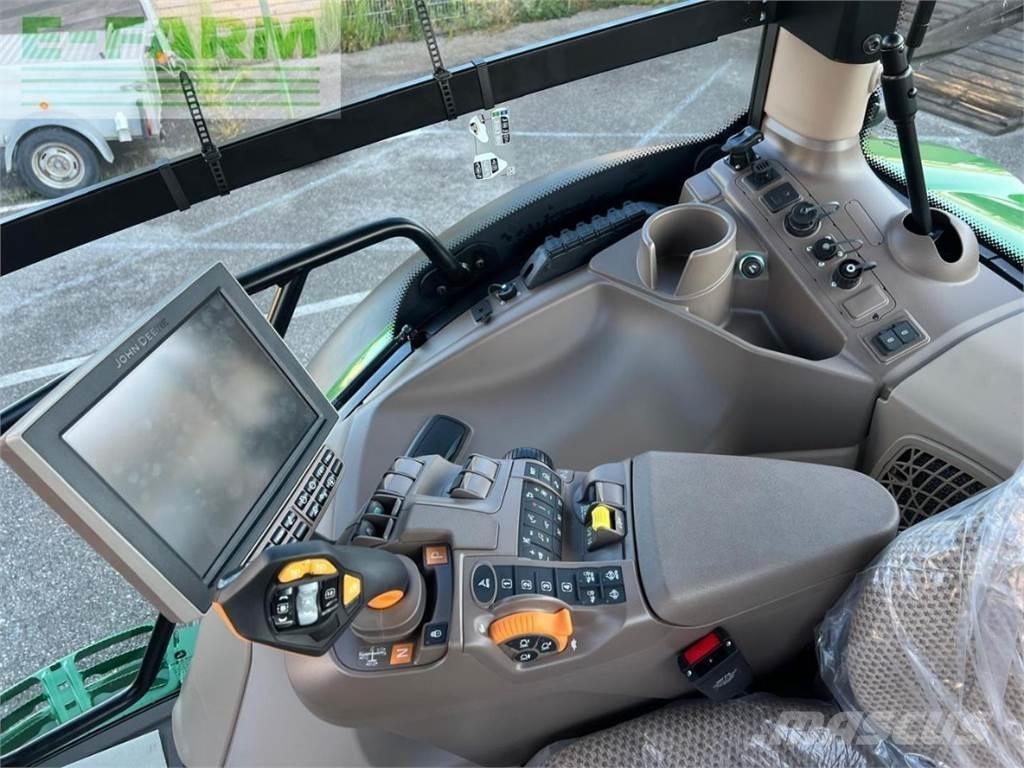 John Deere 6R 130 الجرارات