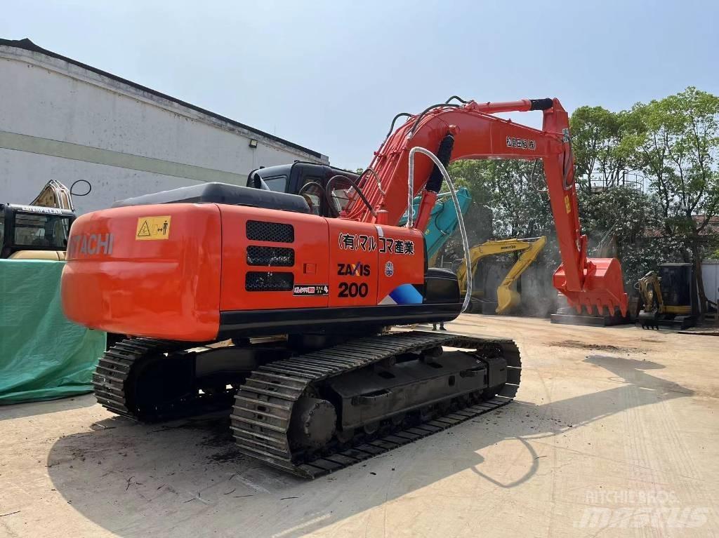 Hitachi ZX 300 حفارات زحافة