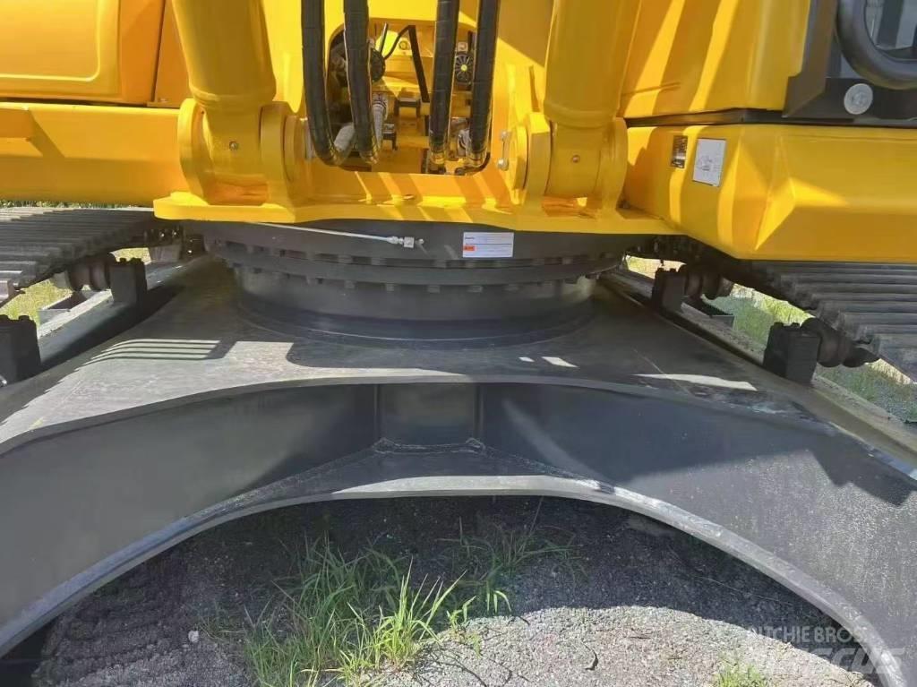 Komatsu 300-7 حفارات زحافة
