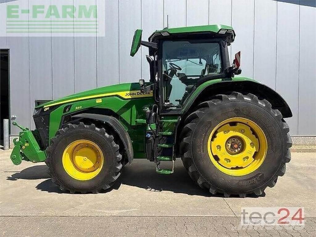 John Deere 8r340 الجرارات
