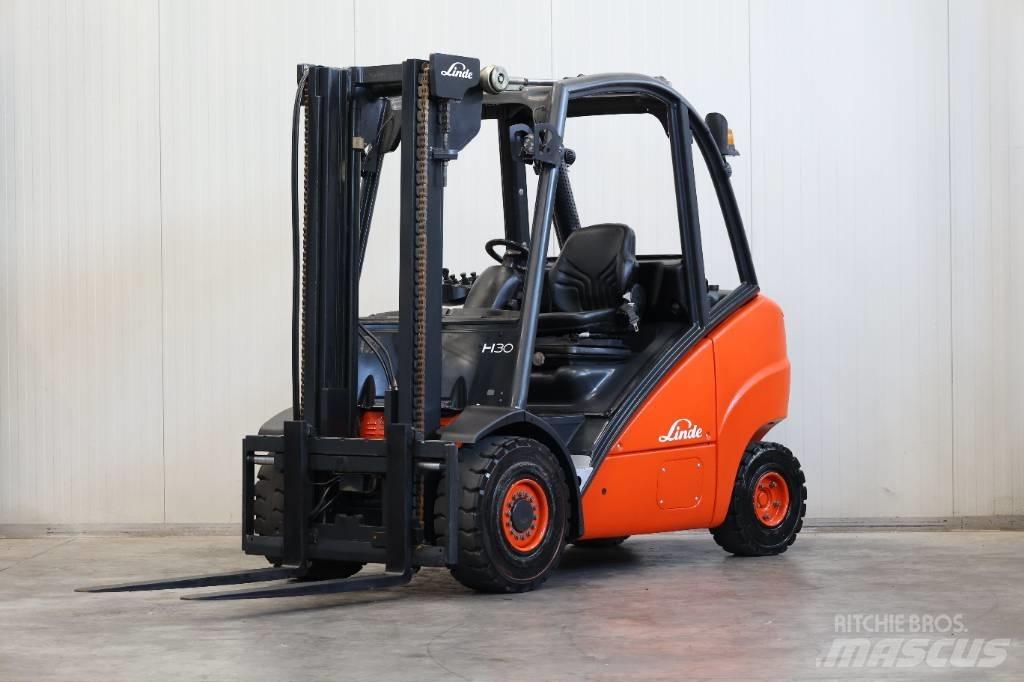 Linde H 30 D شاحنات الديزل