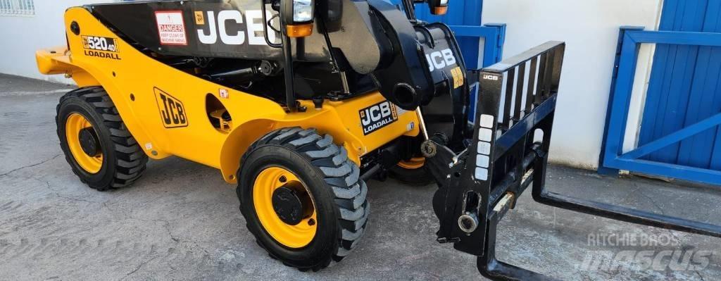 JCB 520-40 مناولات متداخلة