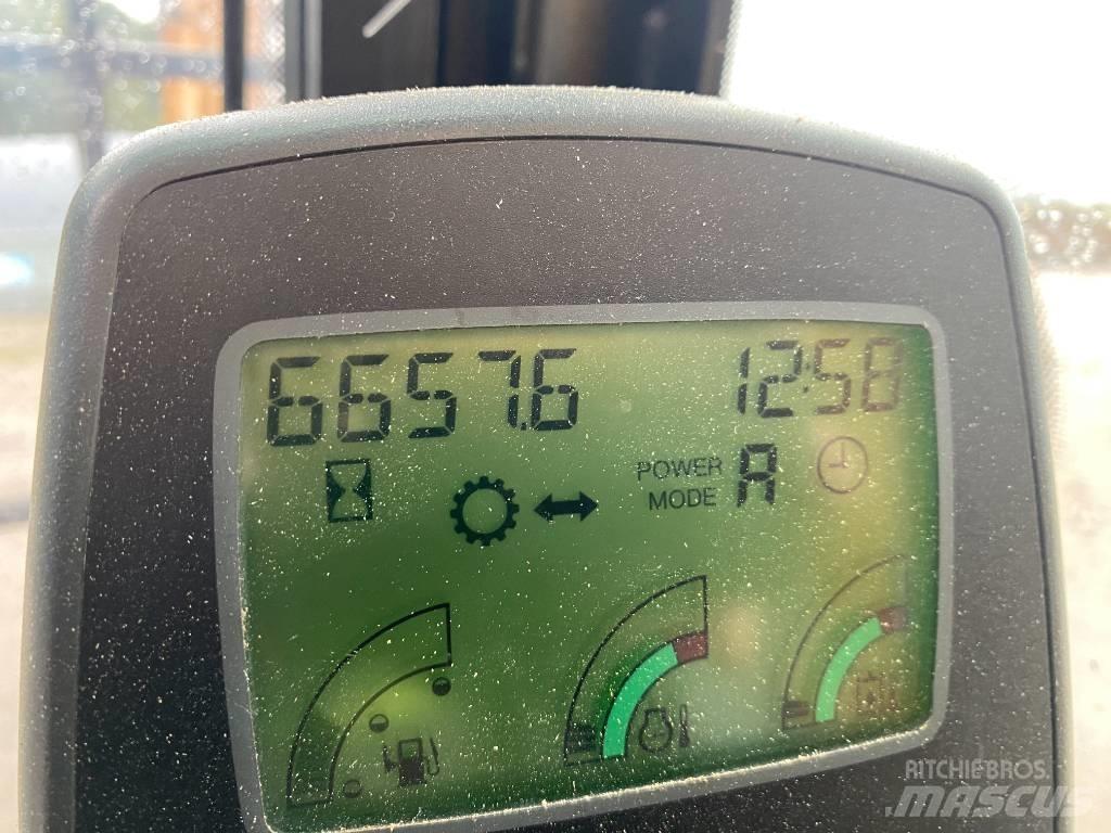 JCB JS 160 W حفارات بعجل