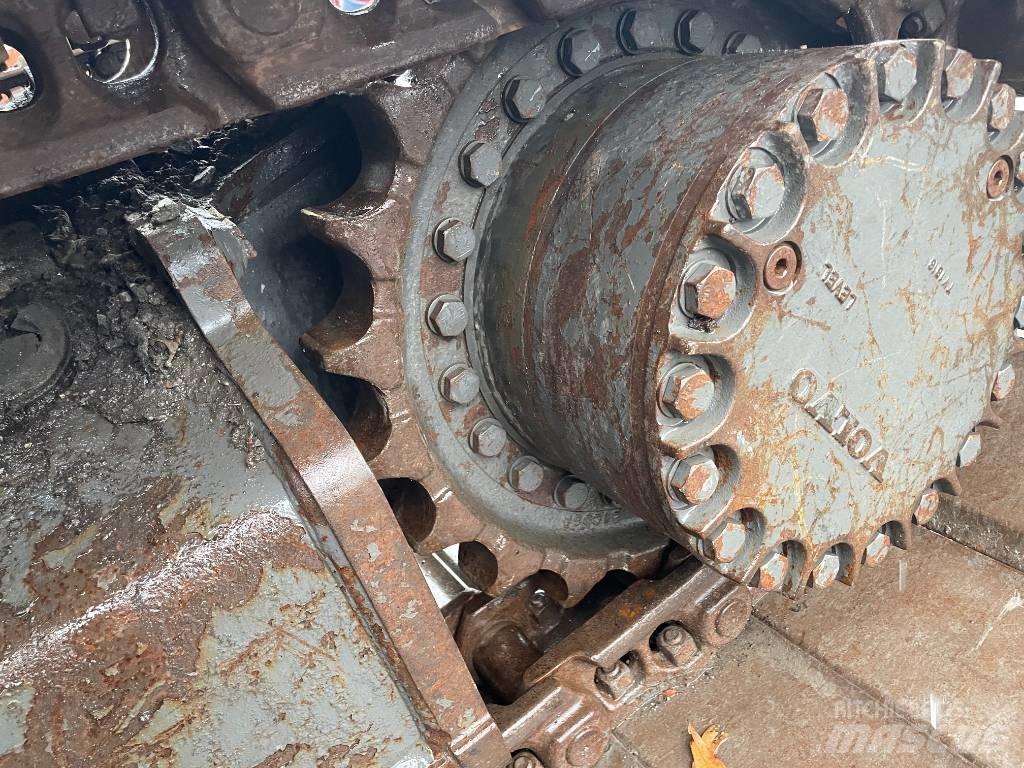 Volvo EC 300 EL حفارات زحافة