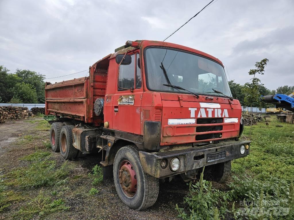 Tatra 138 S3  6x6 شاحنات قلابة