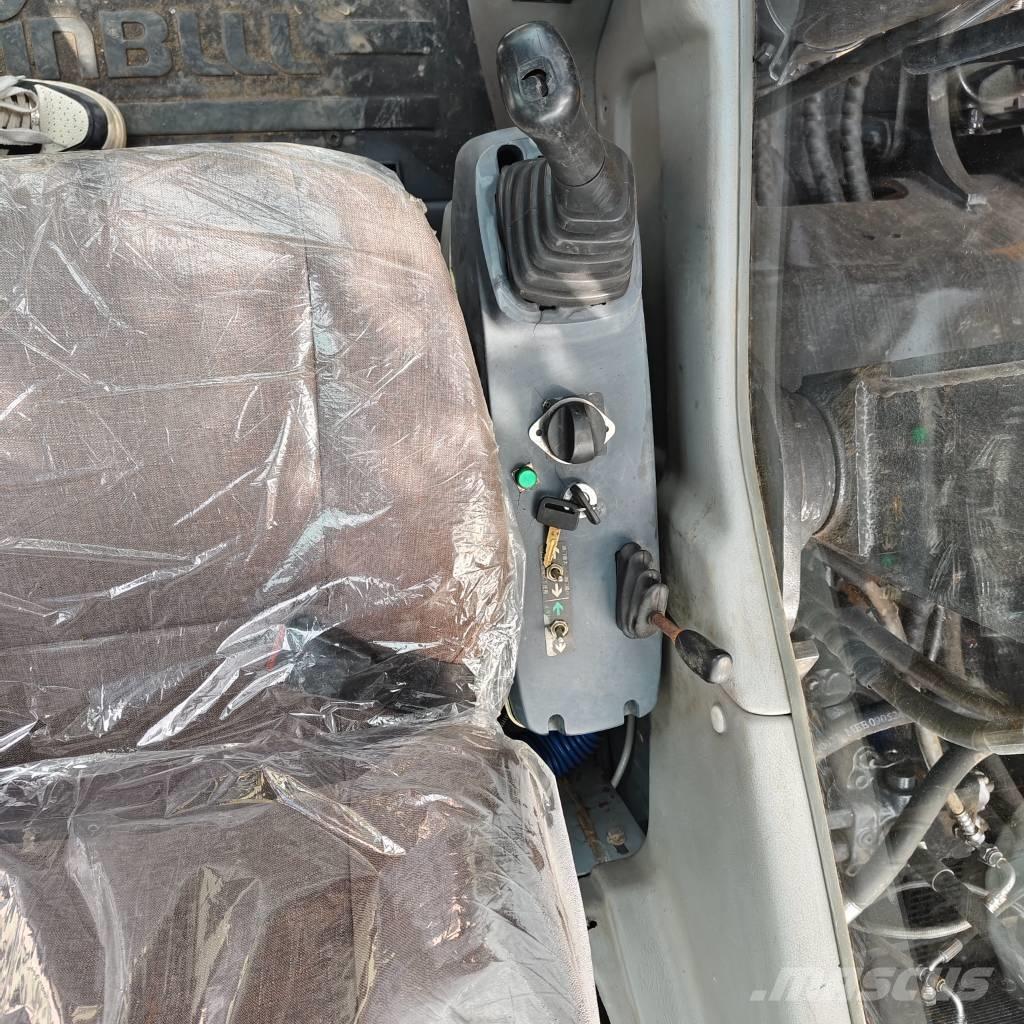 Hyundai R 150 W حفارات بعجل