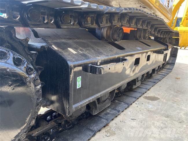 CAT 330 D حفارات زحافة
