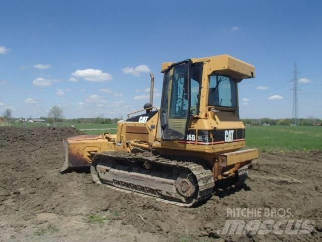 CAT D 5 G XL بلدوزرات مجنزرة