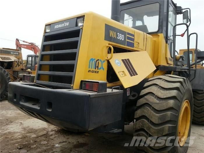 Komatsu WA 380-3 لوادر بعجل