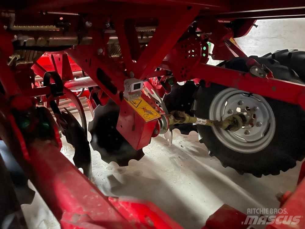 Grimme GL 420 معدات زراعة البطاطس