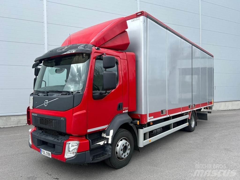 Volvo FL شاحنات ذات هيكل صندوقي