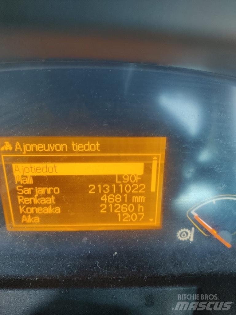Volvo L 90 F لوادر بعجل