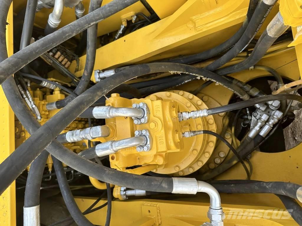 Komatsu PC400-7 حفارات زحافة