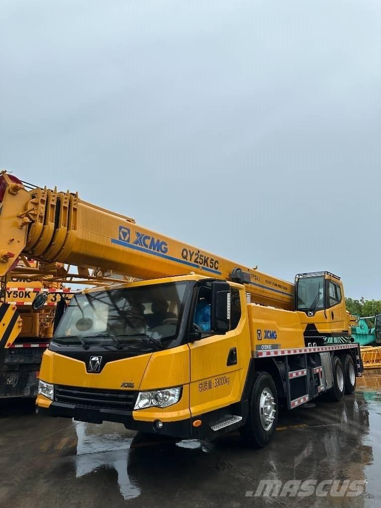 XCMG QY25KC رافعات الطرق الوعرة