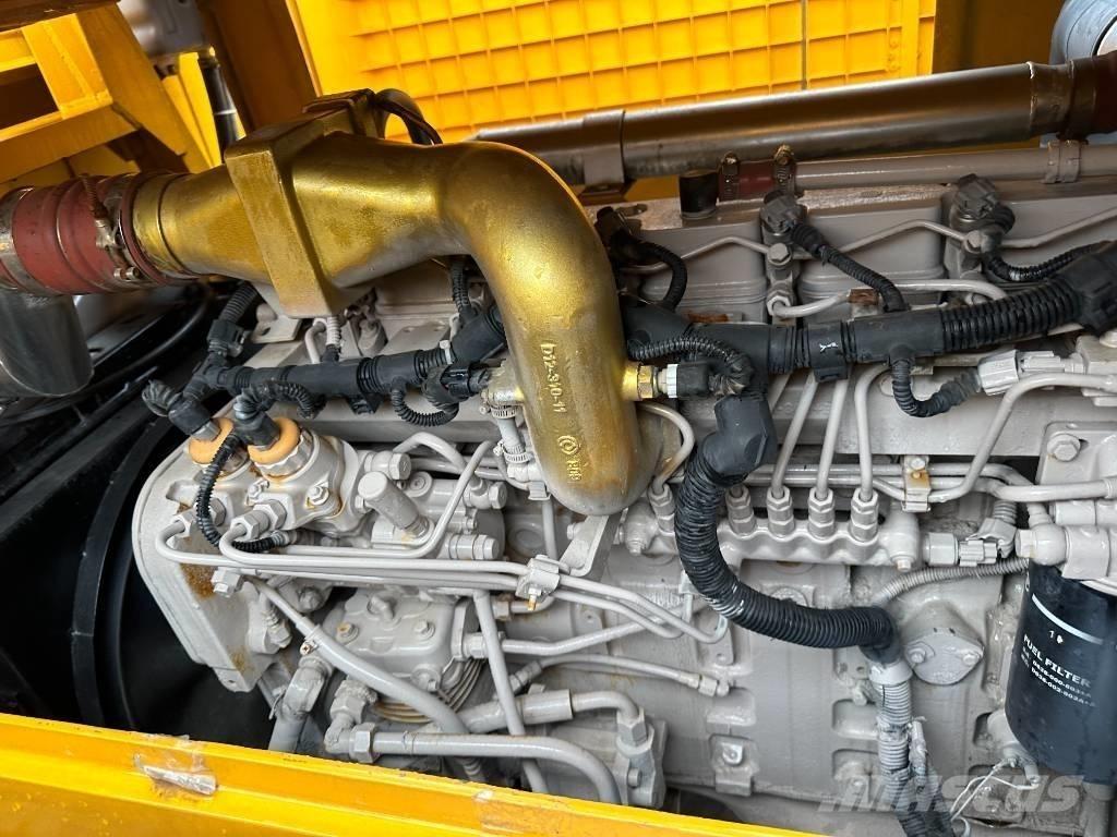 XCMG QY25KC رافعات الطرق الوعرة