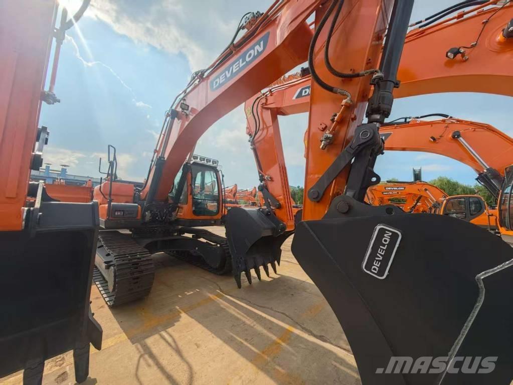 Doosan DX225 حفارات زحافة