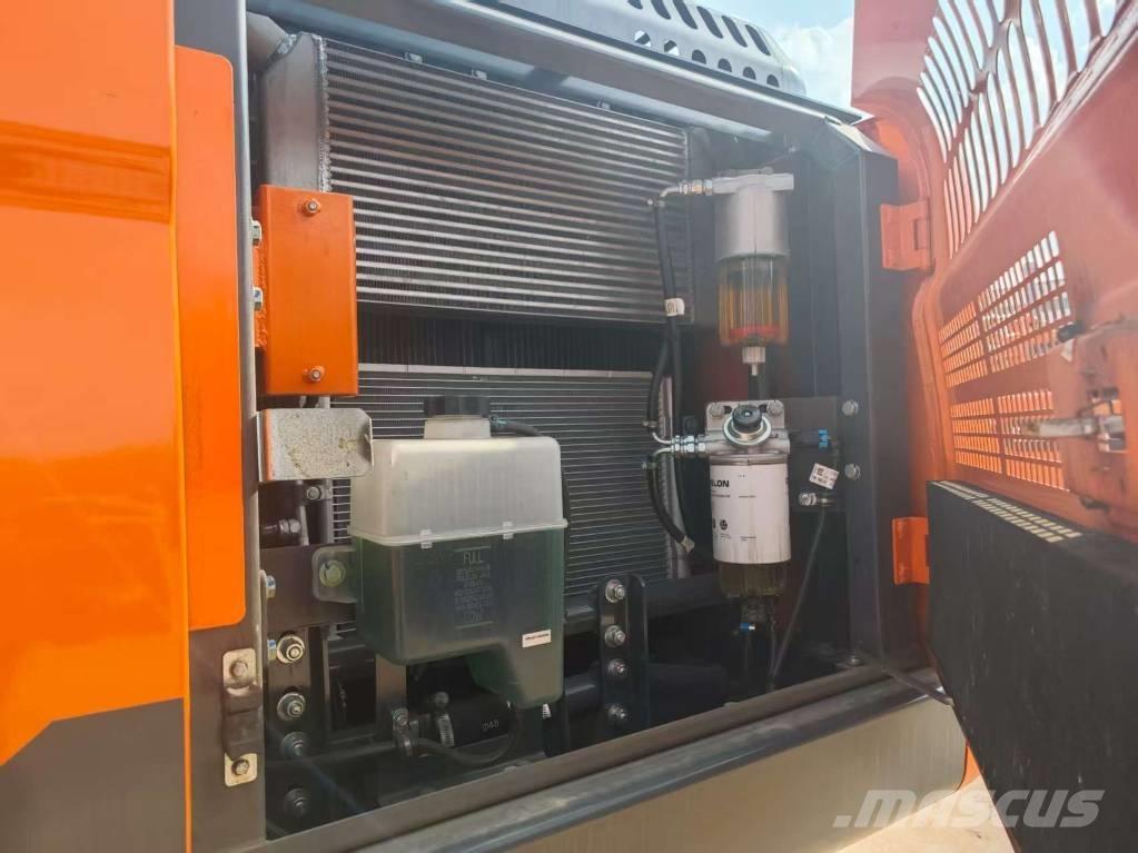Doosan DX225 حفارات زحافة