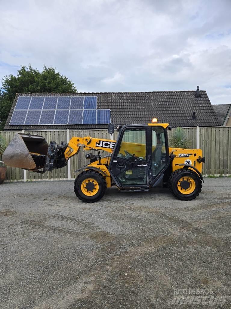 JCB 525-60 مناولات متداخلة