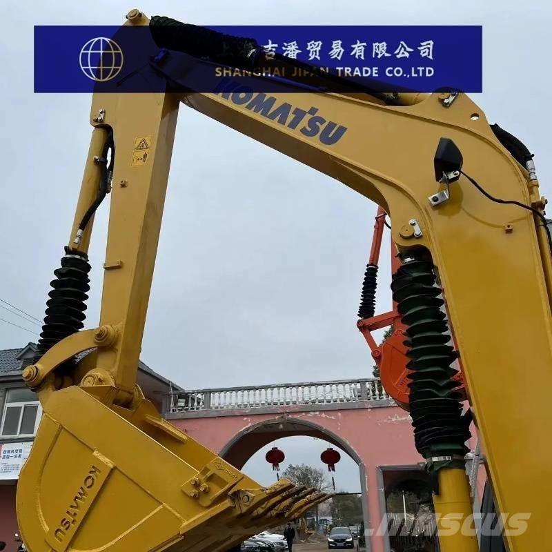 Komatsu PC 56 حفارات صغيرة أقل من 7 طن (حفارات صغيرة)