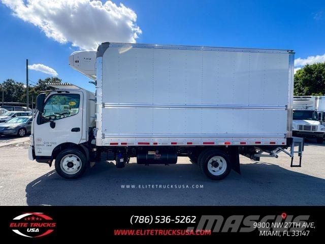 Hino 195 شاحنات أخرى