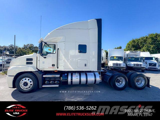 Mack Anthem شاحنات أخرى