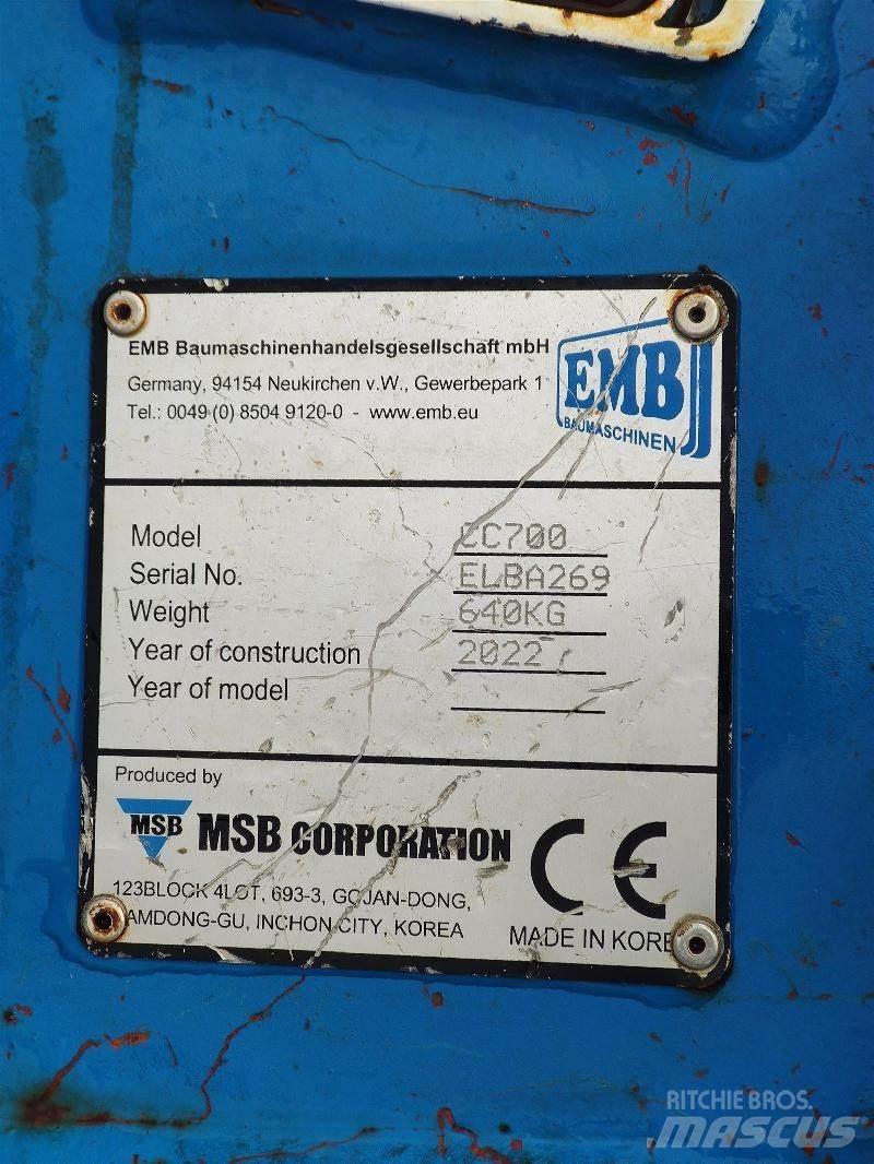  EMB CC700 قطاعات