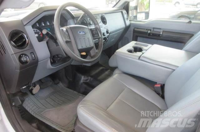 Ford F250 مركبات إصلاح الأعطال