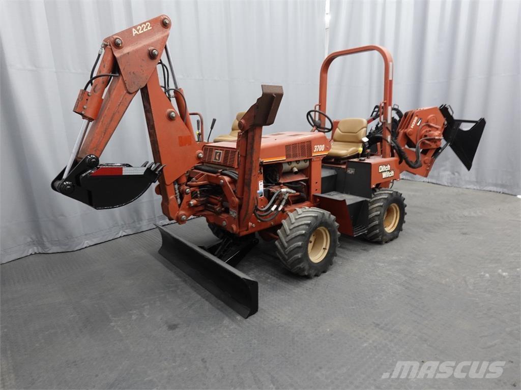 Ditch Witch 3700 ماكينات حفر خنادق
