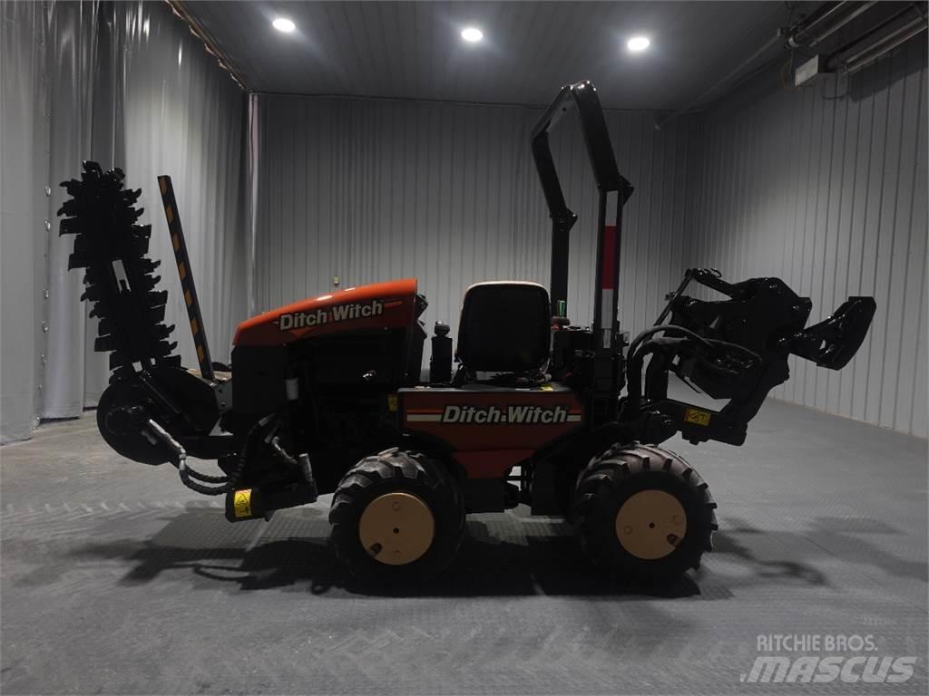 Ditch Witch 420SX ماكينات حفر خنادق
