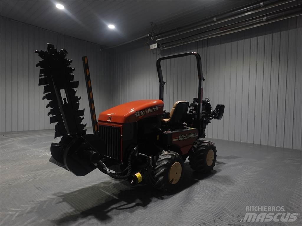 Ditch Witch 420SX ماكينات حفر خنادق