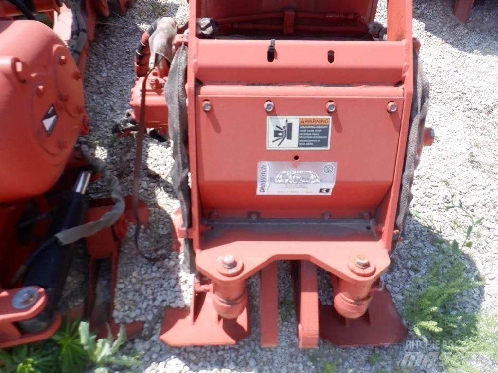 Ditch Witch M530 محاريث