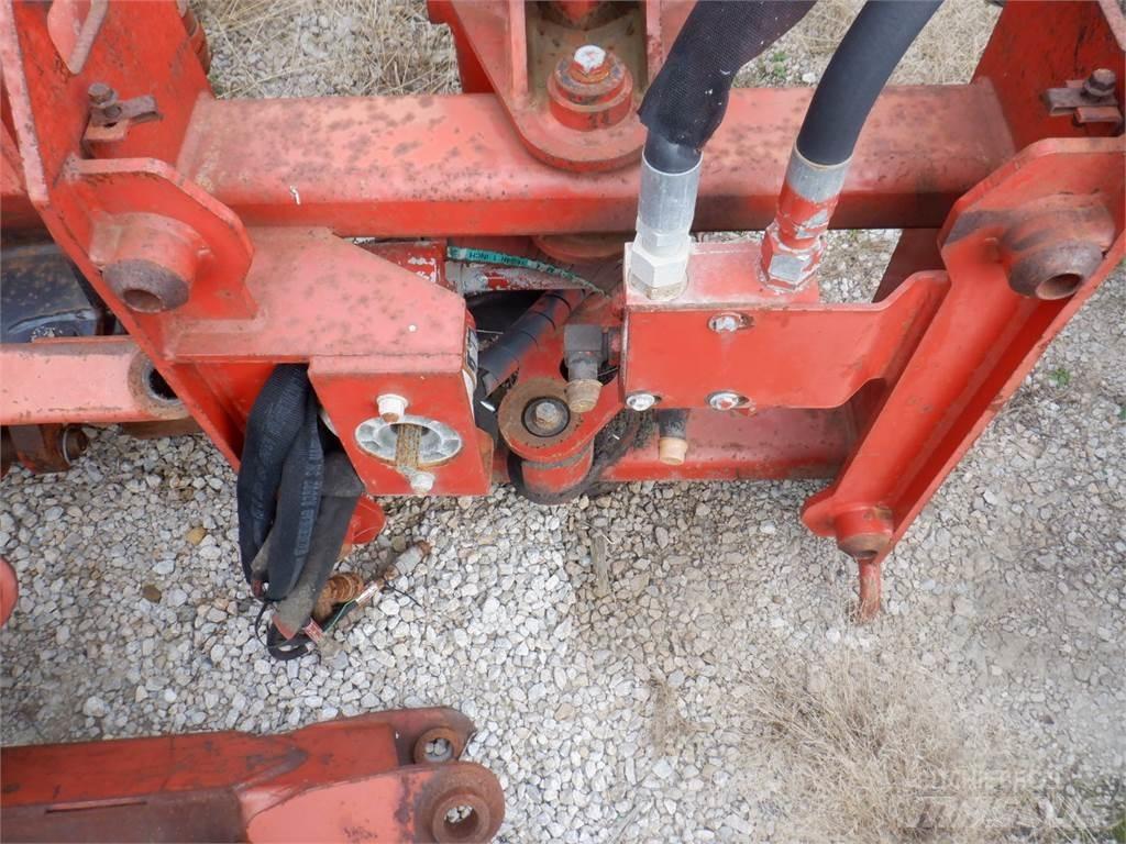 Ditch Witch M730 محاريث