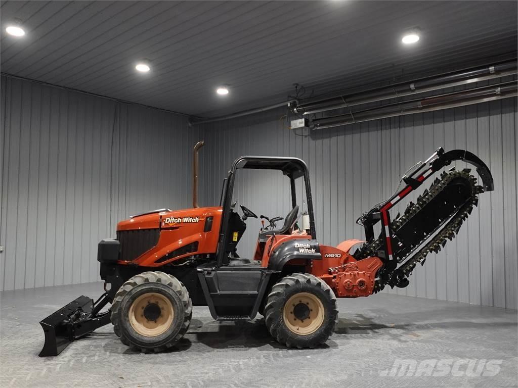Ditch Witch RT100 ماكينات حفر خنادق