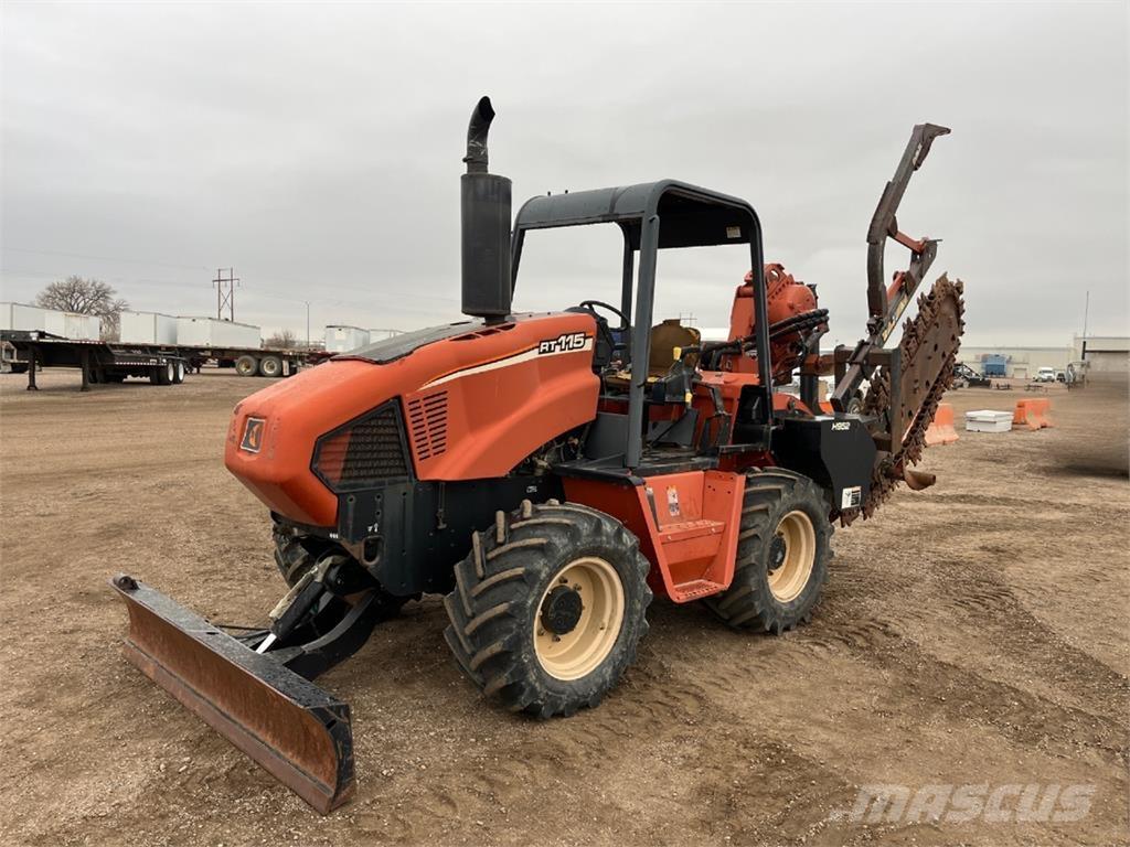 Ditch Witch RT115 ماكينات حفر خنادق