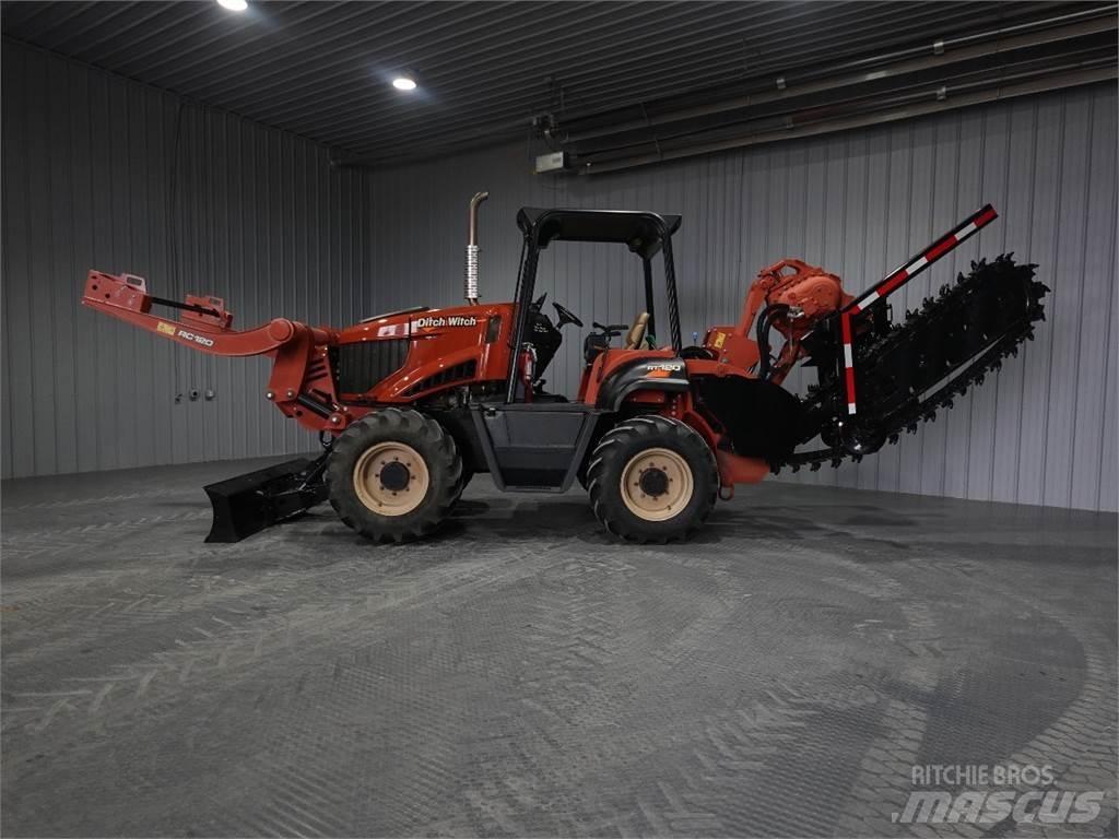 Ditch Witch RT120 ماكينات حفر خنادق