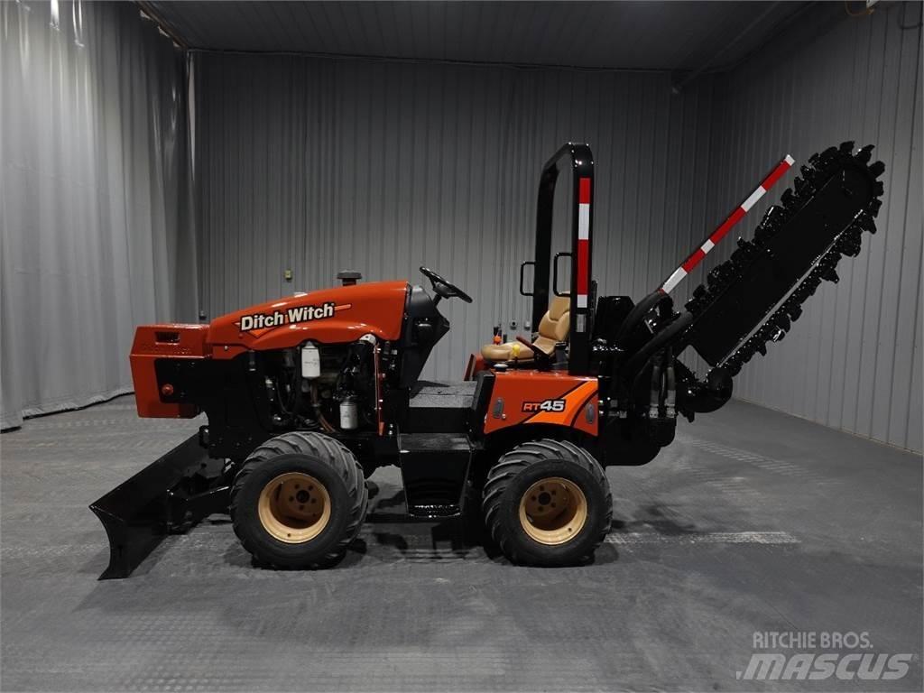 Ditch Witch rt45 ماكينات حفر خنادق