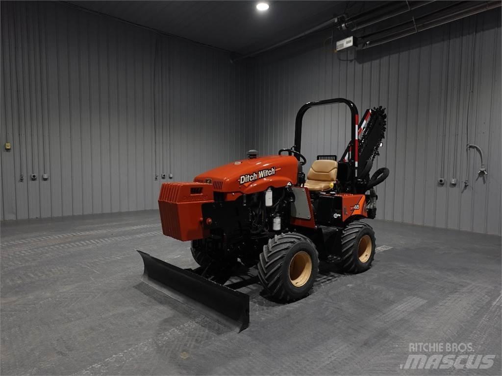 Ditch Witch rt45 ماكينات حفر خنادق