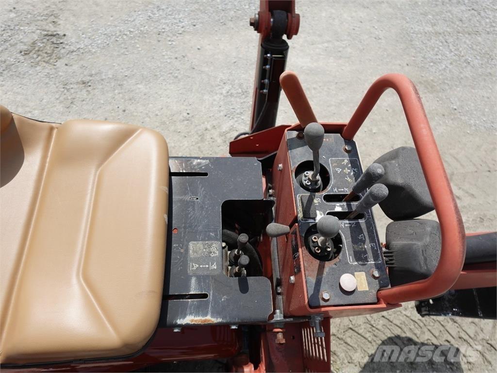 Ditch Witch rt45 ماكينات حفر خنادق