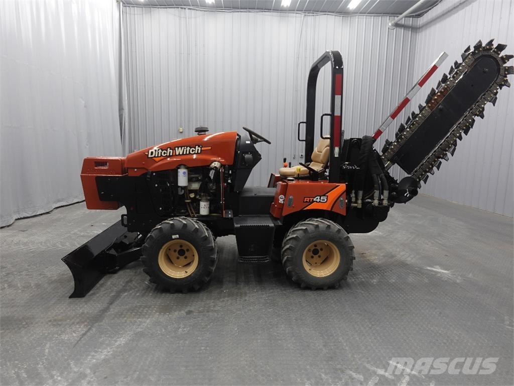 Ditch Witch rt45 ماكينات حفر خنادق