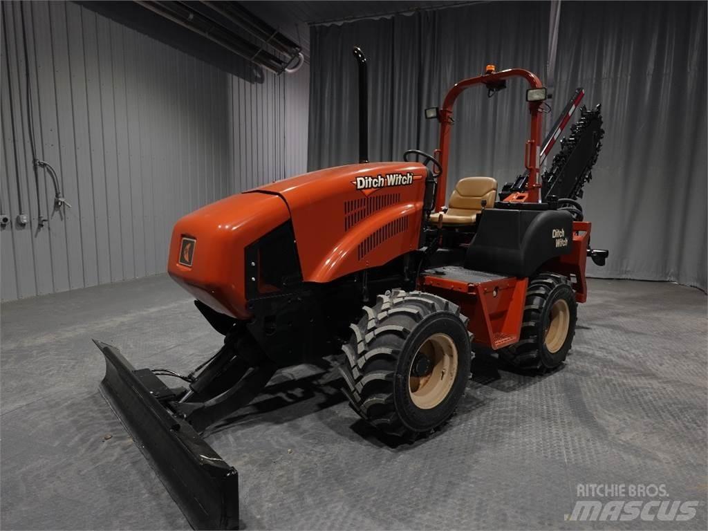 Ditch Witch RT80 ماكينات حفر خنادق