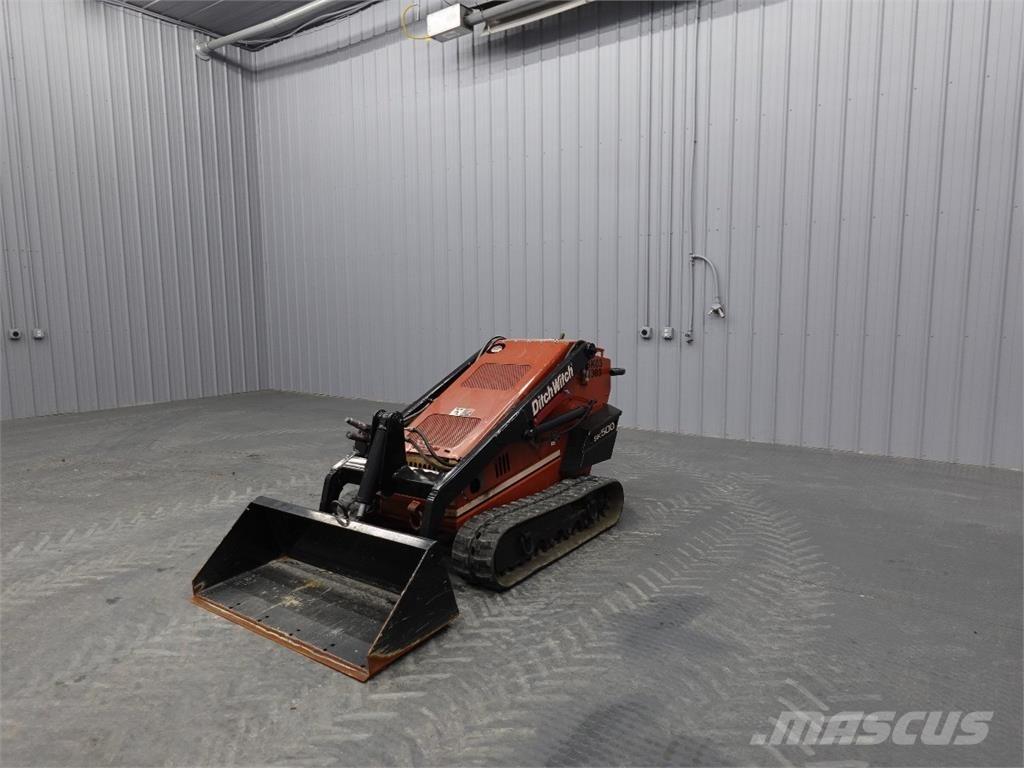 Ditch Witch SK500 لوادر انزلاقية التوجيه