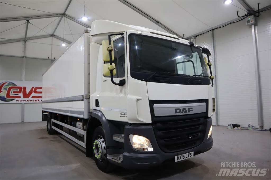 DAF CF220 شاحنات ذات هيكل صندوقي