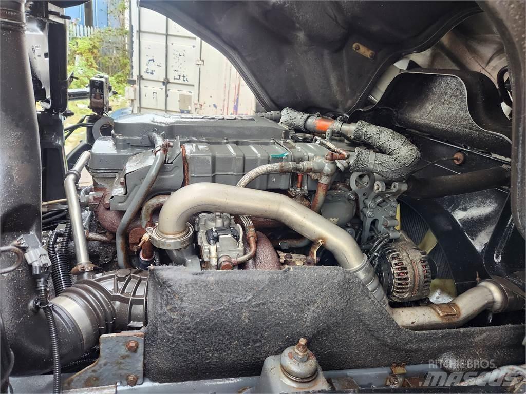 DAF CF220 شاحنات ذات هيكل صندوقي