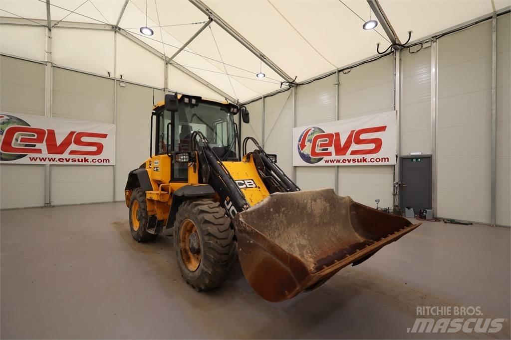 JCB 411 WHEEL LOADER معدات بذر