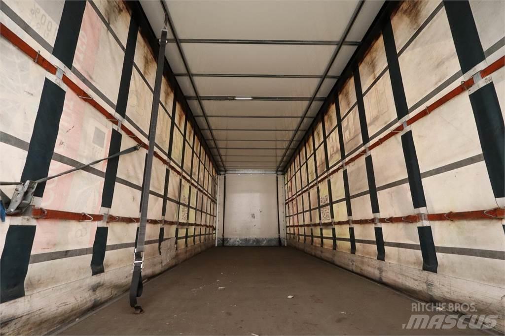 Mercedes-Benz Actros 1824 شاحنات بغطاء جانبي