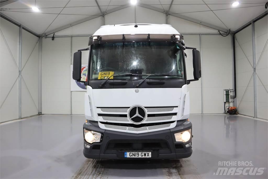 Mercedes-Benz Actros 1840 وحدات الجر