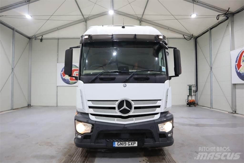 Mercedes-Benz Actros 1840 وحدات الجر
