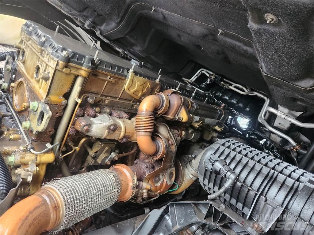 Mercedes-Benz ACTROS 1840 وحدات الجر
